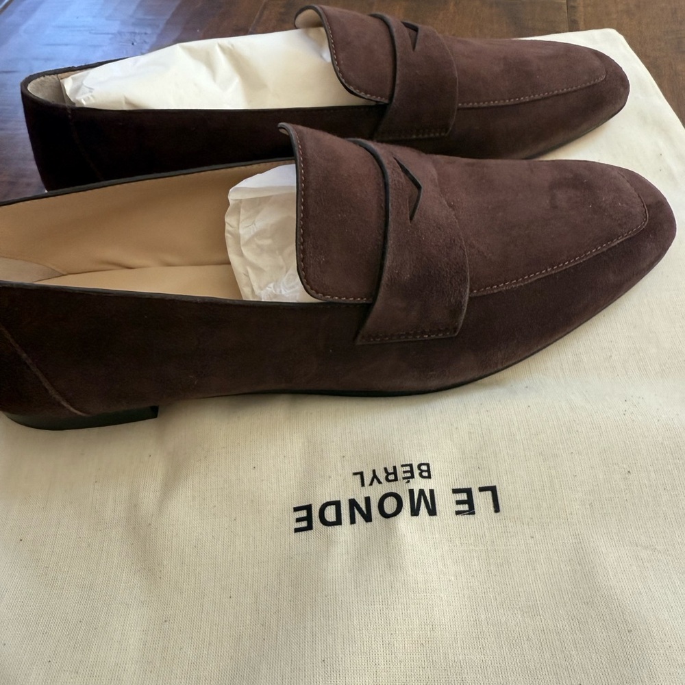 Le Monde Beryl Soft Suede Penny Loafers